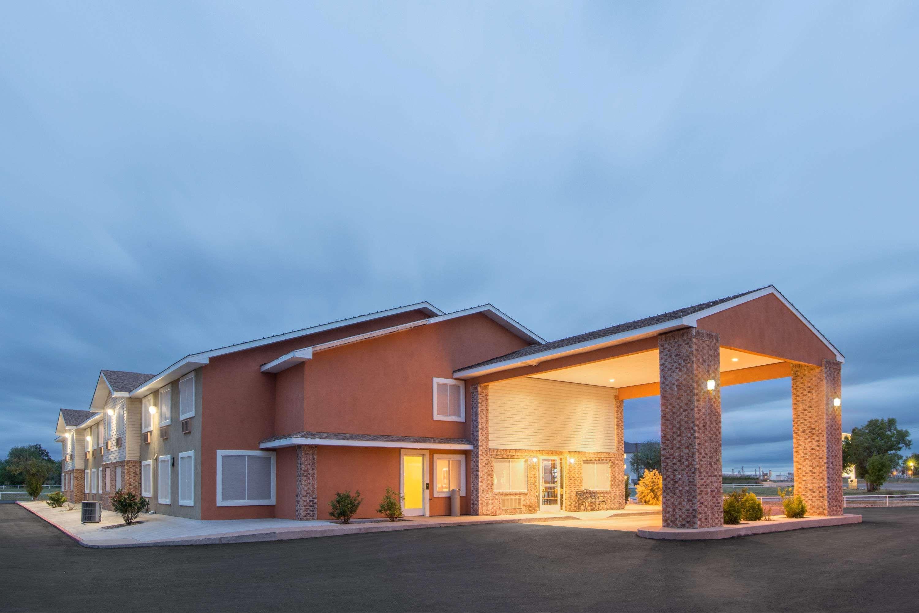 Мотель Super 8 By Wyndham Portales Экстерьер фото